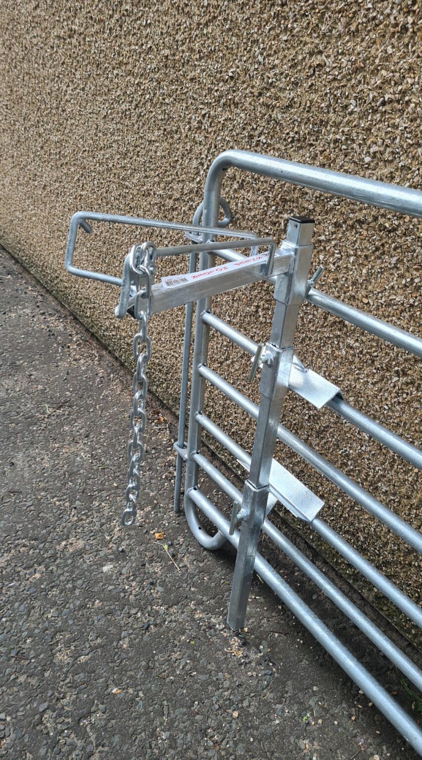 sheep-headstock-clamp-on-style-davidsons-farm-country