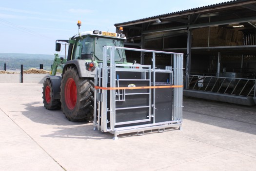 IAE PORTABLE ROTEX CATTLE HANDLING SYSTEM-6994