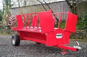Portequip Mobile Hogg Feeder 250kg c/w Creep Gates
