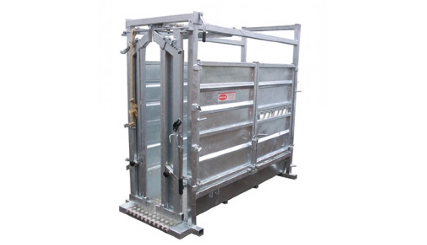 339g-Continental-Cattle-Handling-Crate-870x500