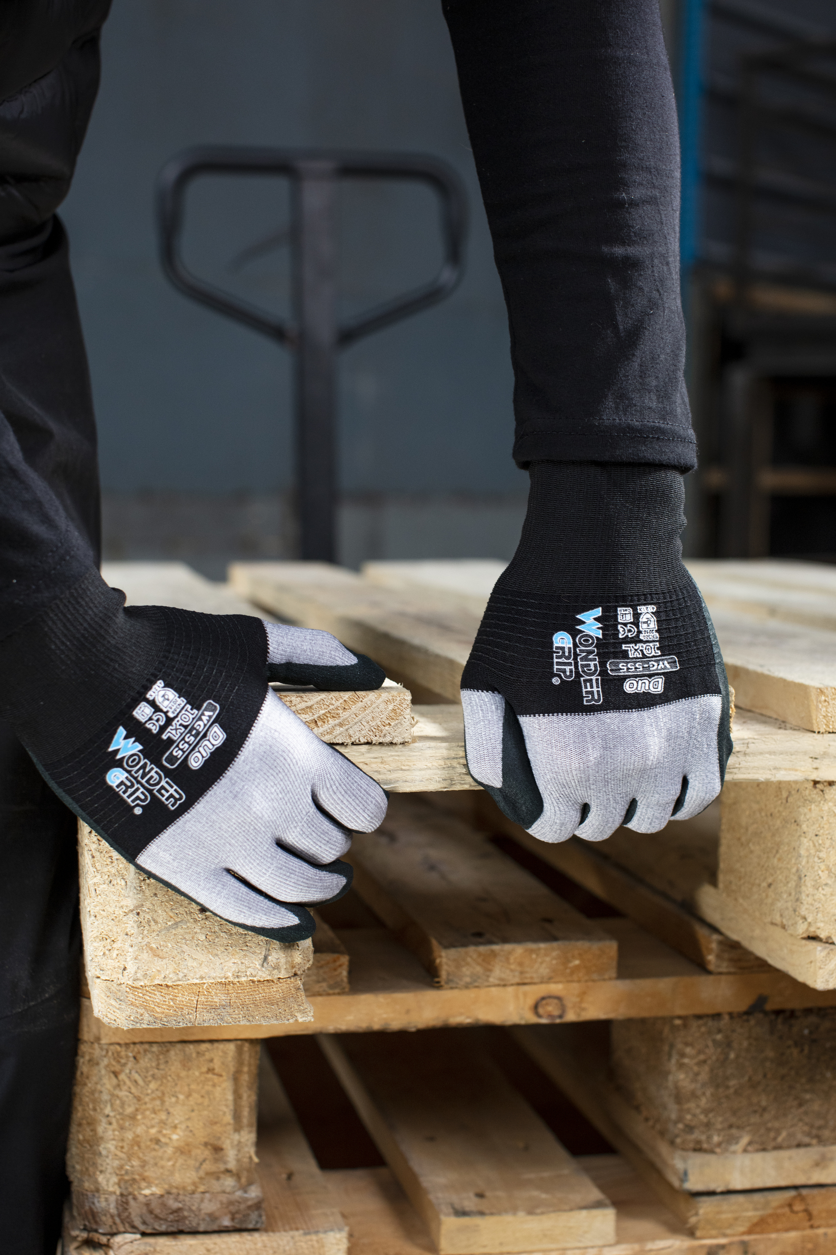 d8d352d8-1755-4be8-a673-d30163e2fd1c